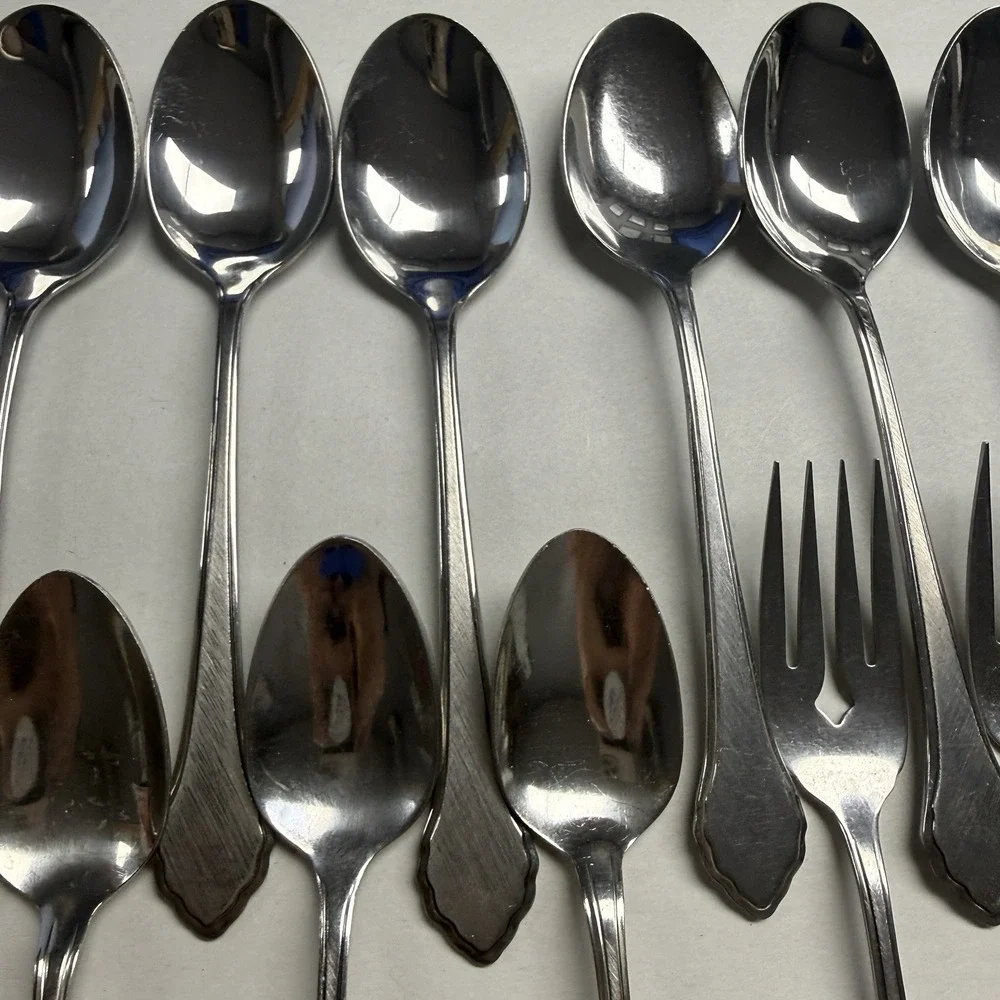 17 Pc WM Rogers Oneida Summer Mist Autumn Glow Stainless Flatware Mixed Lot